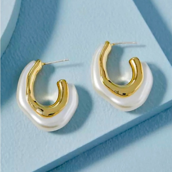 I.N.C Earrings. - Picture 1 of 4